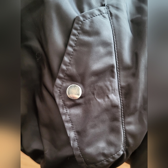 Soft, reversible jacket. - Picture 7 of 7